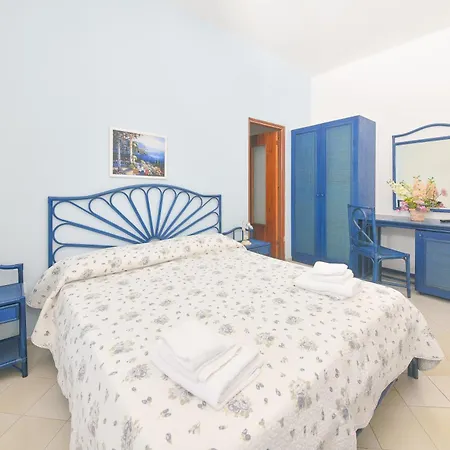 Hotell Maremonti 3*